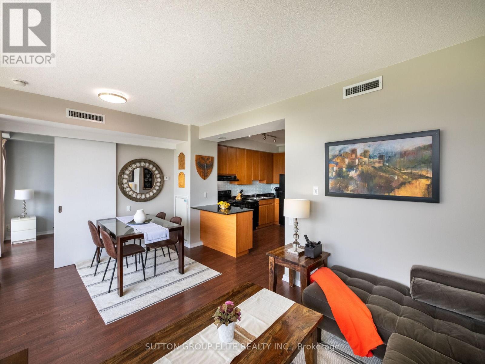 515 - 30 Canterbury Place, Toronto, Ontario  M2N 0B9 - Photo 17 - C12254602