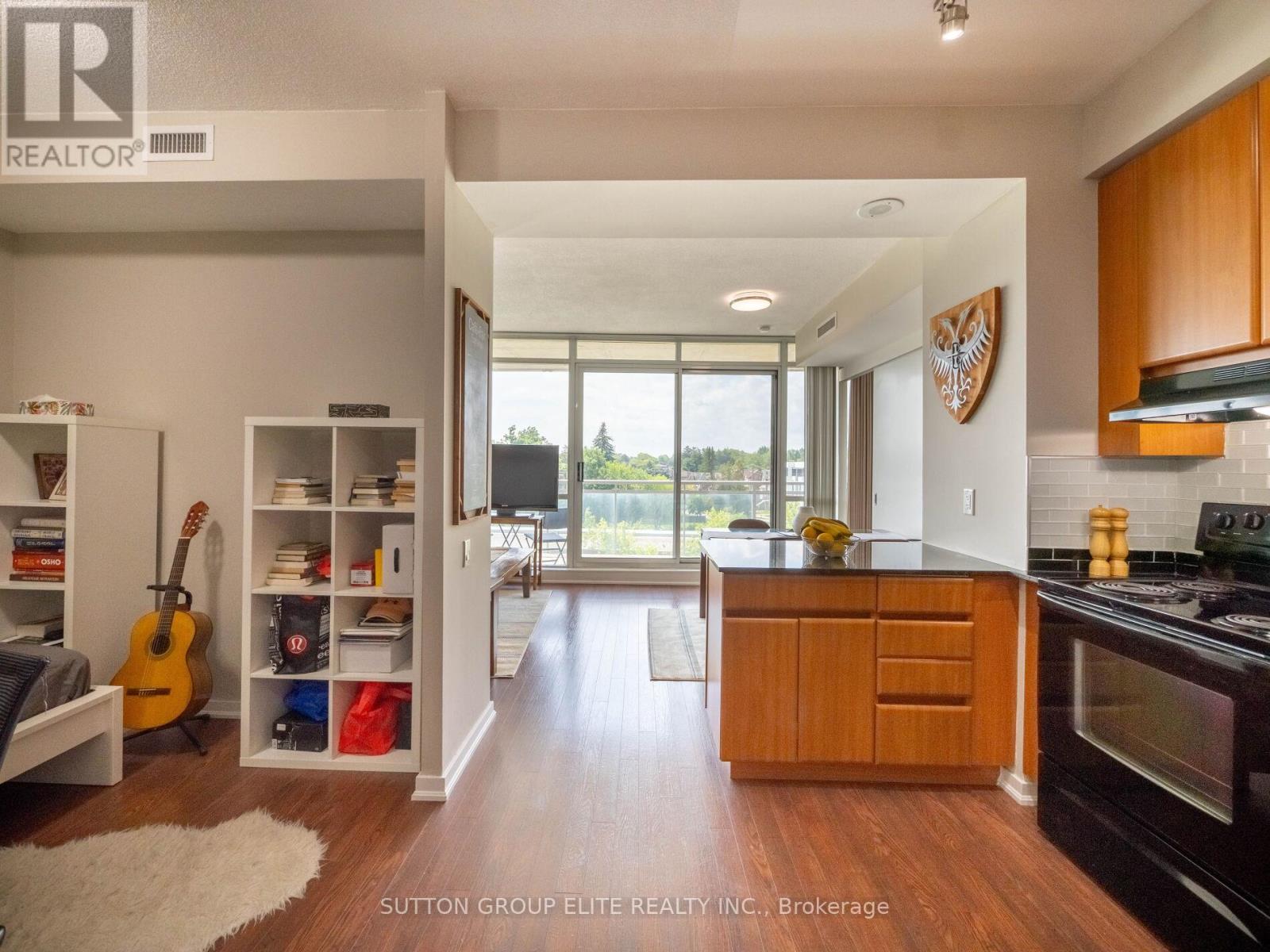 515 - 30 Canterbury Place, Toronto, Ontario  M2N 0B9 - Photo 6 - C12254602
