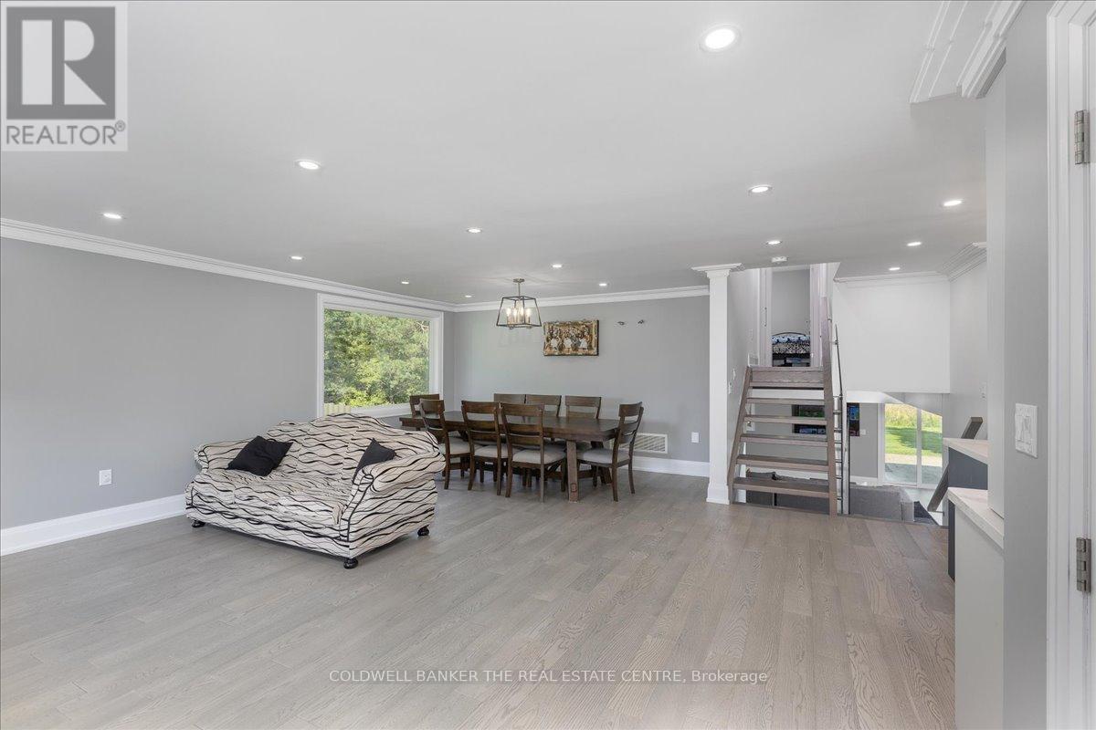 4244 Doane Road E, East Gwillimbury, Ontario  L0G 1V0 - Photo 4 - N12254592