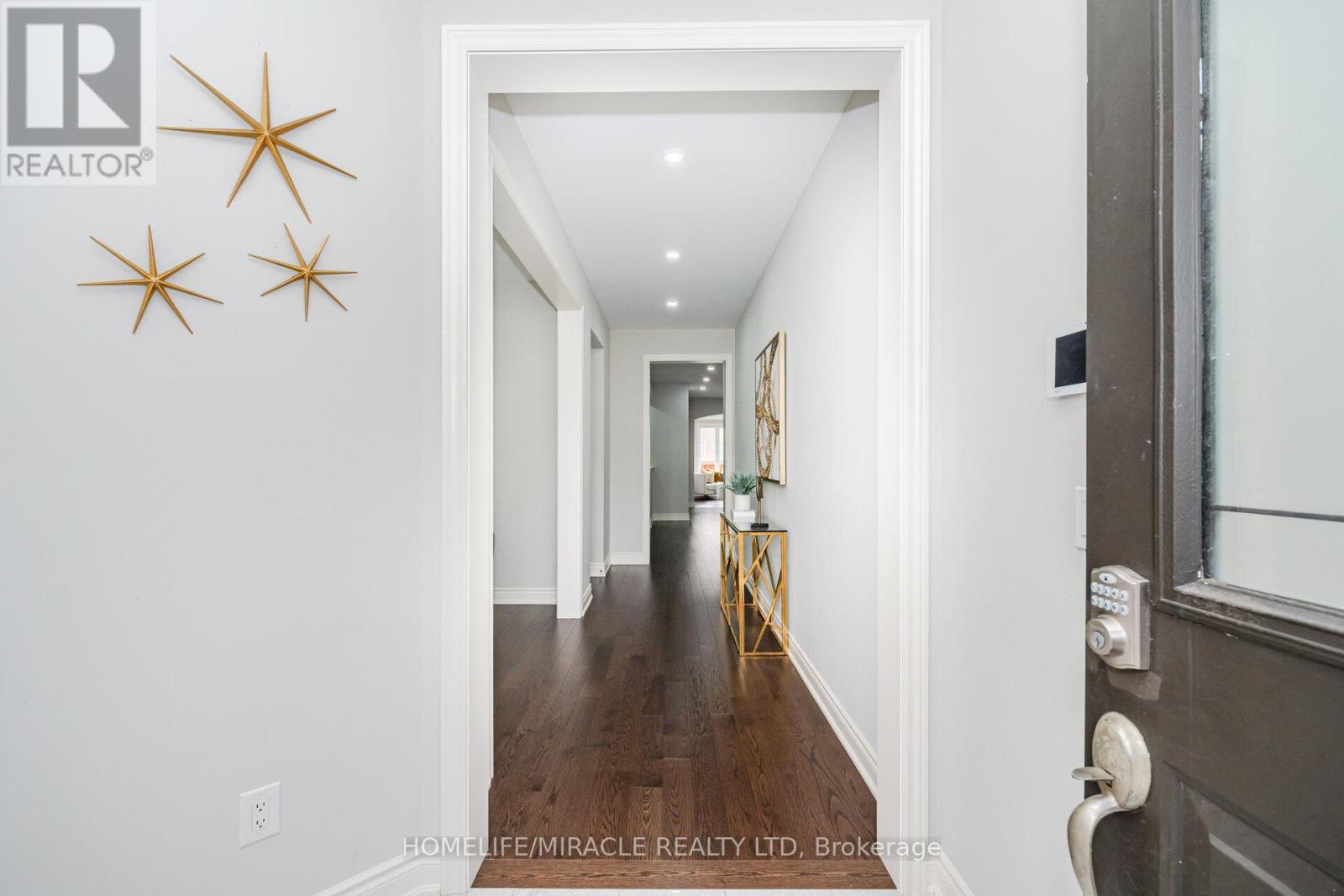 Property at 23 ELVERTON CRESCENT image 3