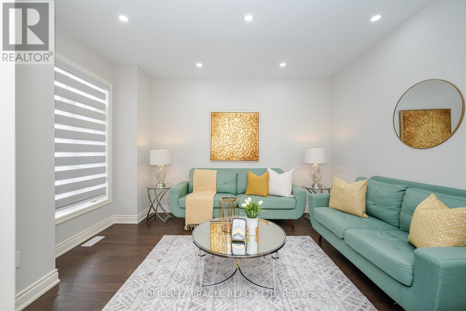 Property at 23 ELVERTON CRESCENT image 4