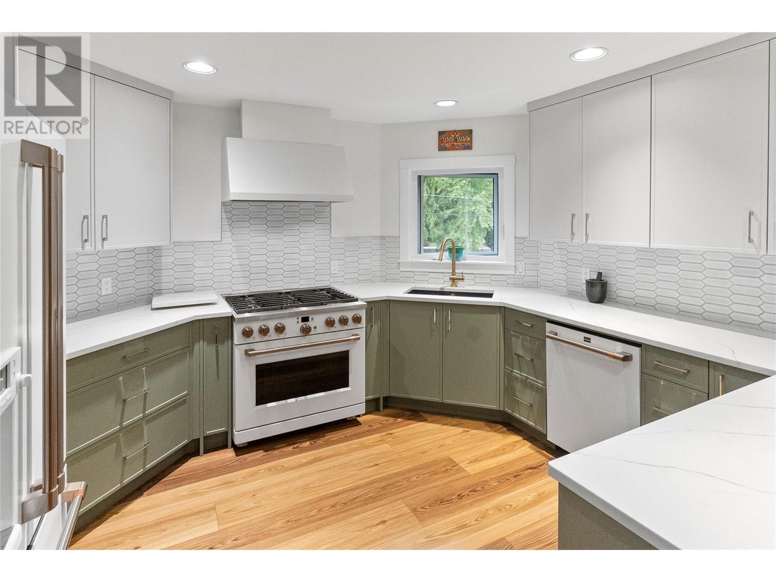 Property at 4037 Santa Road image 4