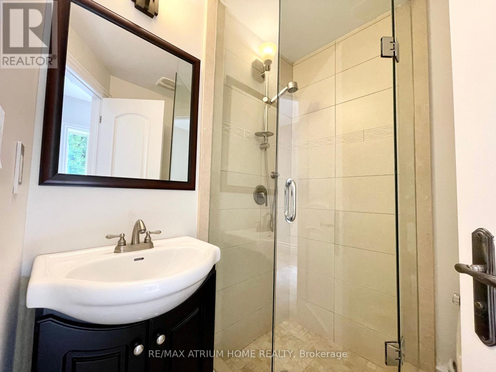 185 Parkview Avenue, Toronto, Ontario  M2N 3Y9 - Photo 10 - C12254212