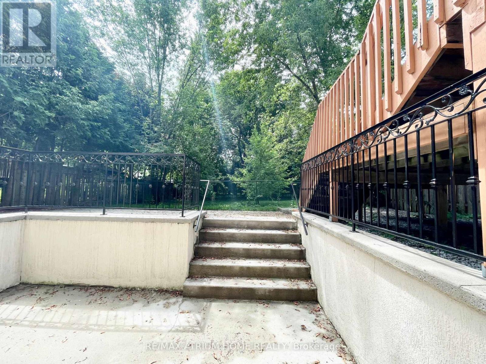 185 Parkview Avenue, Toronto, Ontario  M2N 3Y9 - Photo 13 - C12254212
