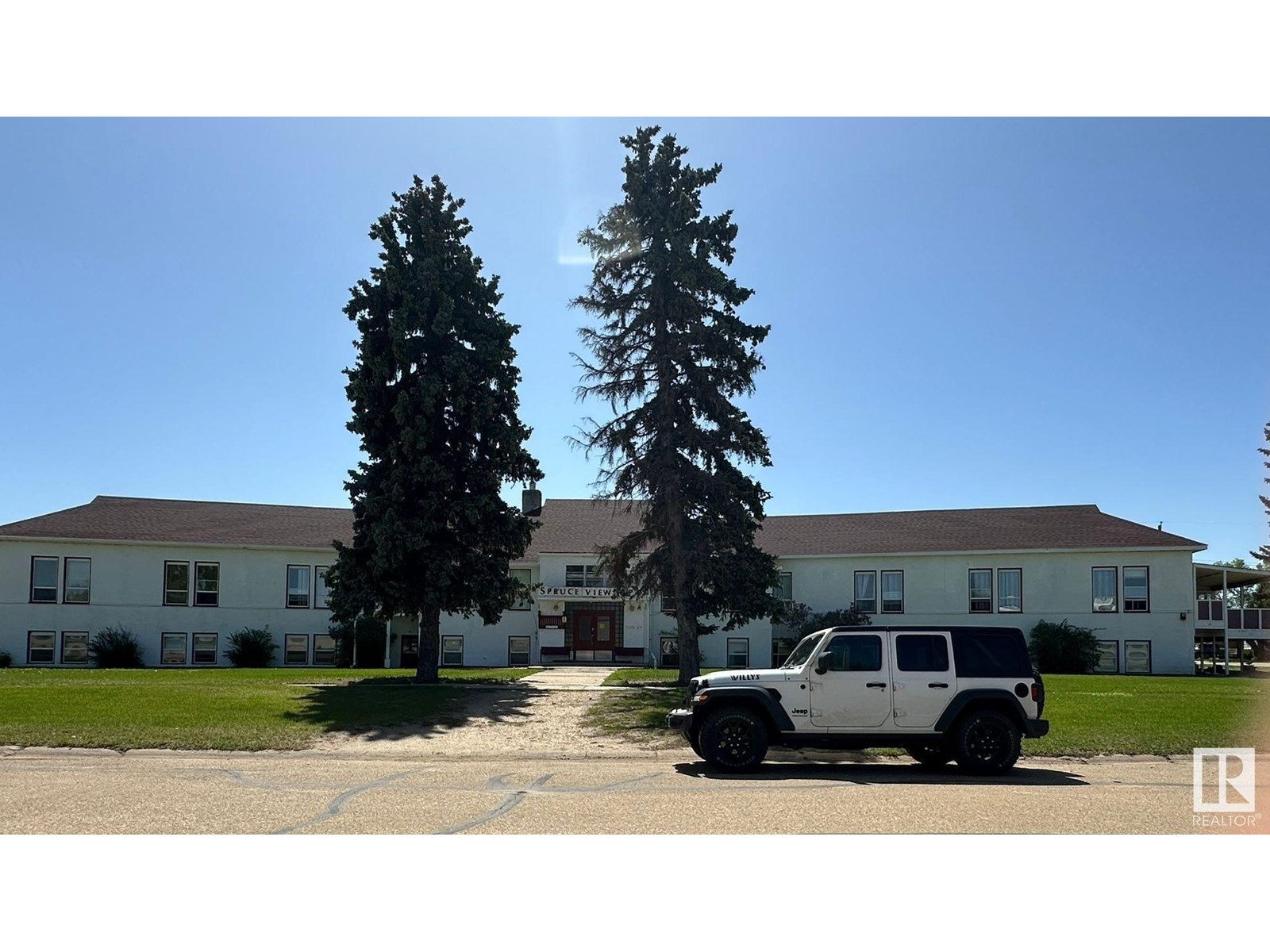 5102 50 Av, Sedgewick, Alberta  T0B 4C0 - Photo 2 - E4445092