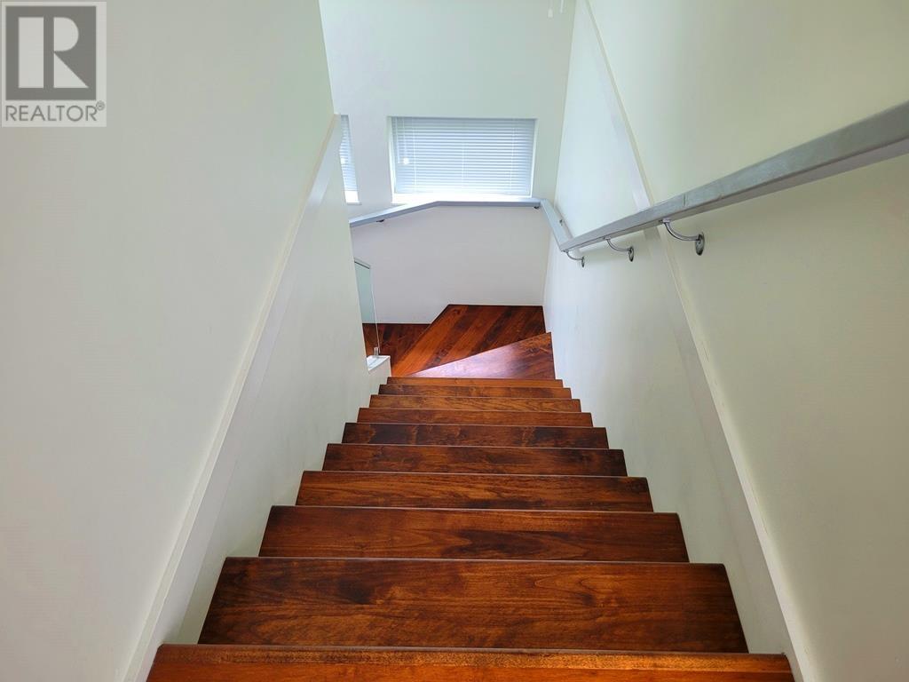 Listing Picture 27 of 38 : 3346 W 10TH AVENUE, Vancouver / 溫哥華 - 魯藝地產 Yvonne Lu Group - MLS Medallion Club Member