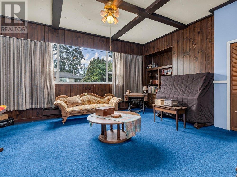 Property at 477 55 STREET image 5