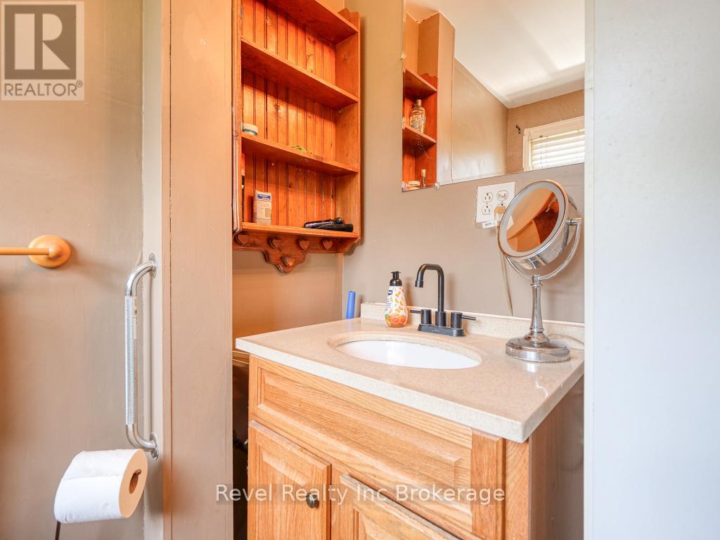 47 Mckeand Street, Ingersoll, Ontario  N5C 3H7 - Photo 21 - X12254649
