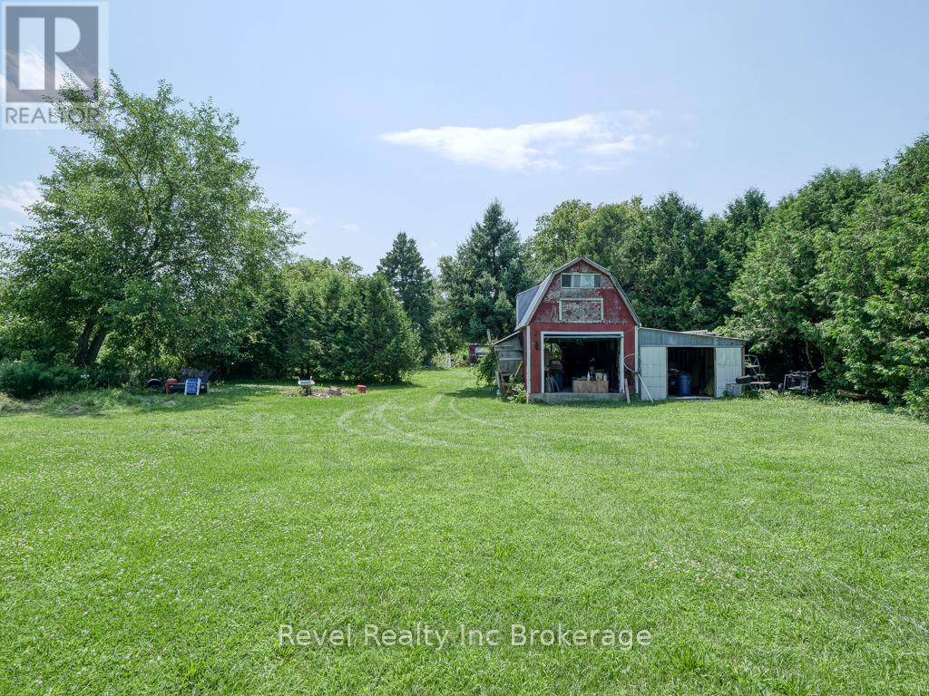 47 Mckeand Street, Ingersoll, Ontario  N5C 3H7 - Photo 5 - X12254649