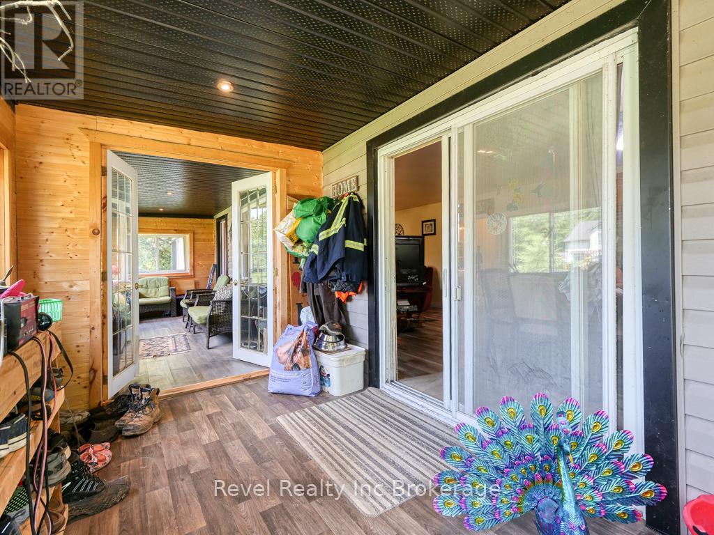 47 Mckeand Street, Ingersoll, Ontario  N5C 3H7 - Photo 6 - X12254649