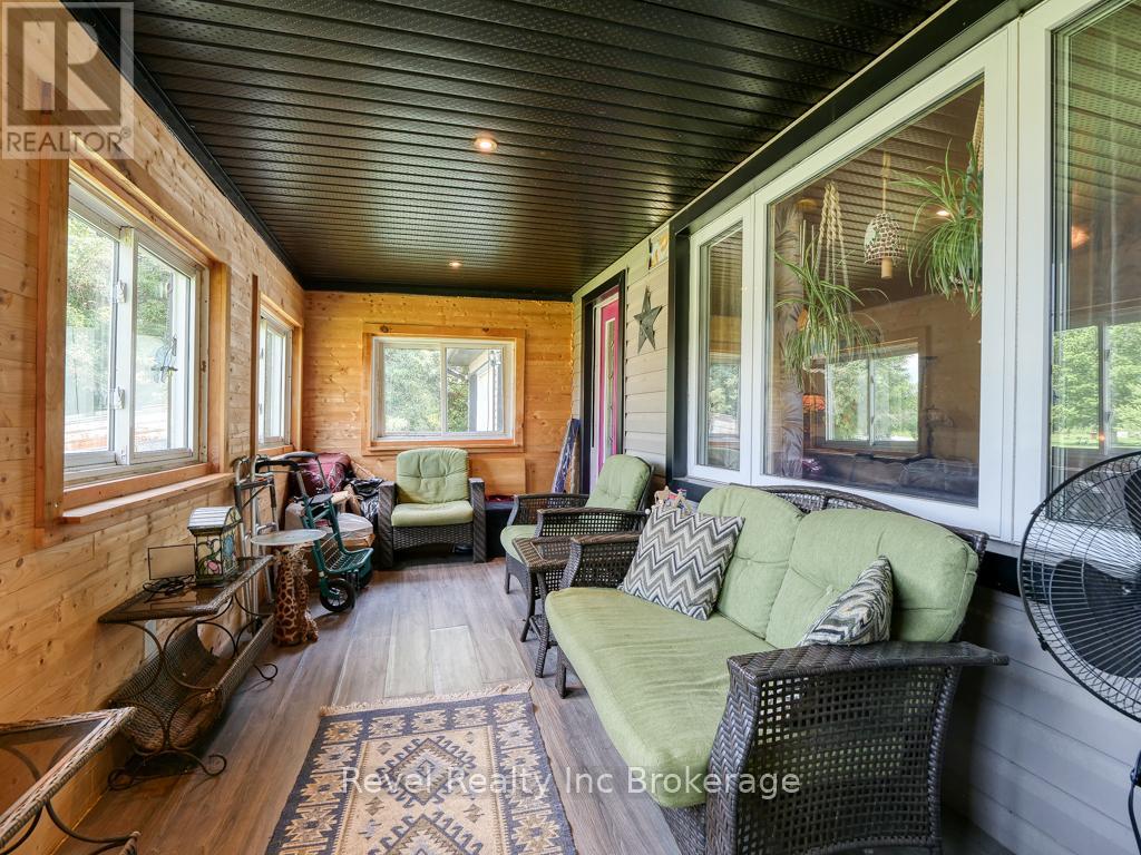 47 Mckeand Street, Ingersoll, Ontario  N5C 3H7 - Photo 9 - X12254649