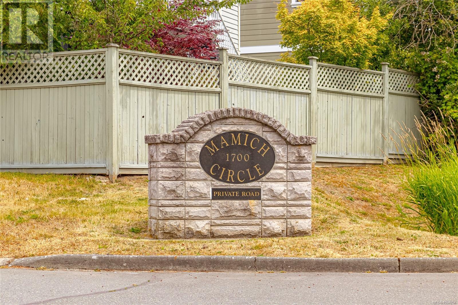 Property at 1734 Mamich Cir image 3