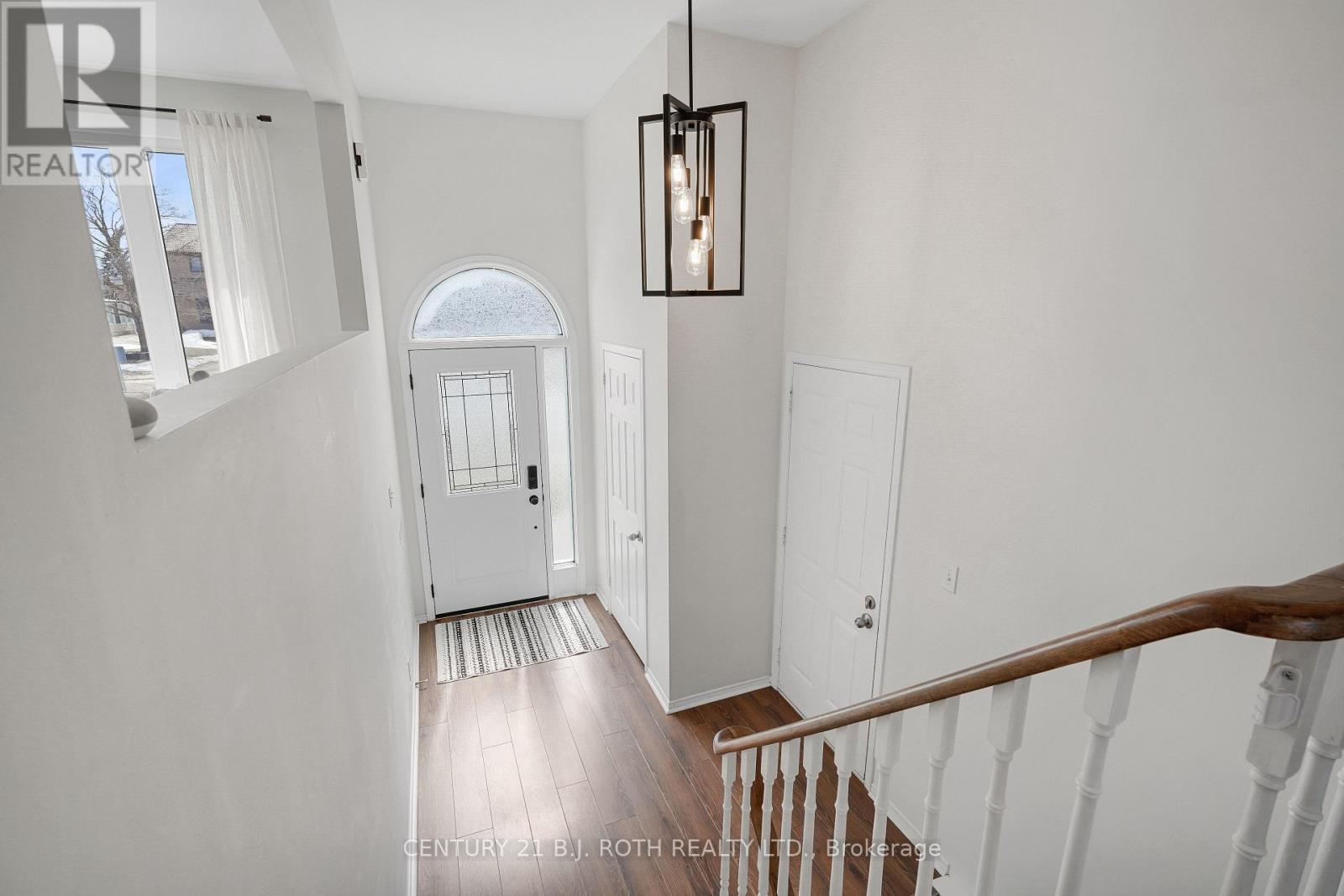 Property at 258 COLLEGIATE DRIVE image 5