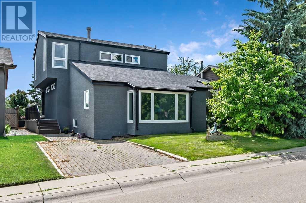 Property at 11 Cedarbrook Way SW image 1