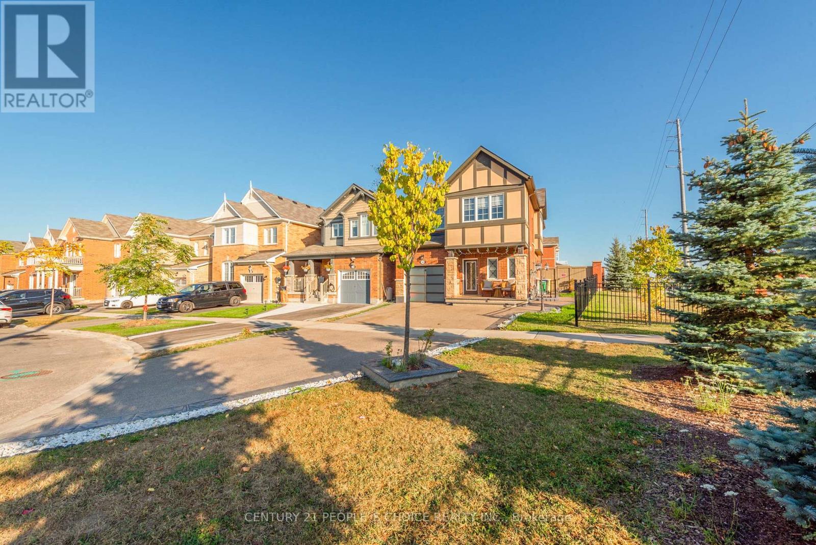 Property at 40 STEDFORD CRESCENT image 2