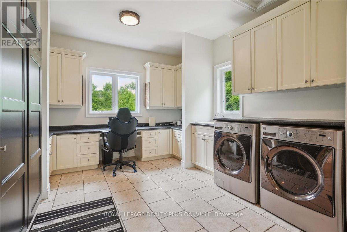 11365 Taylor Court, Milton (Brookville/haltonville), Ontario  L0P 1B0 - Photo 16 - W12254670