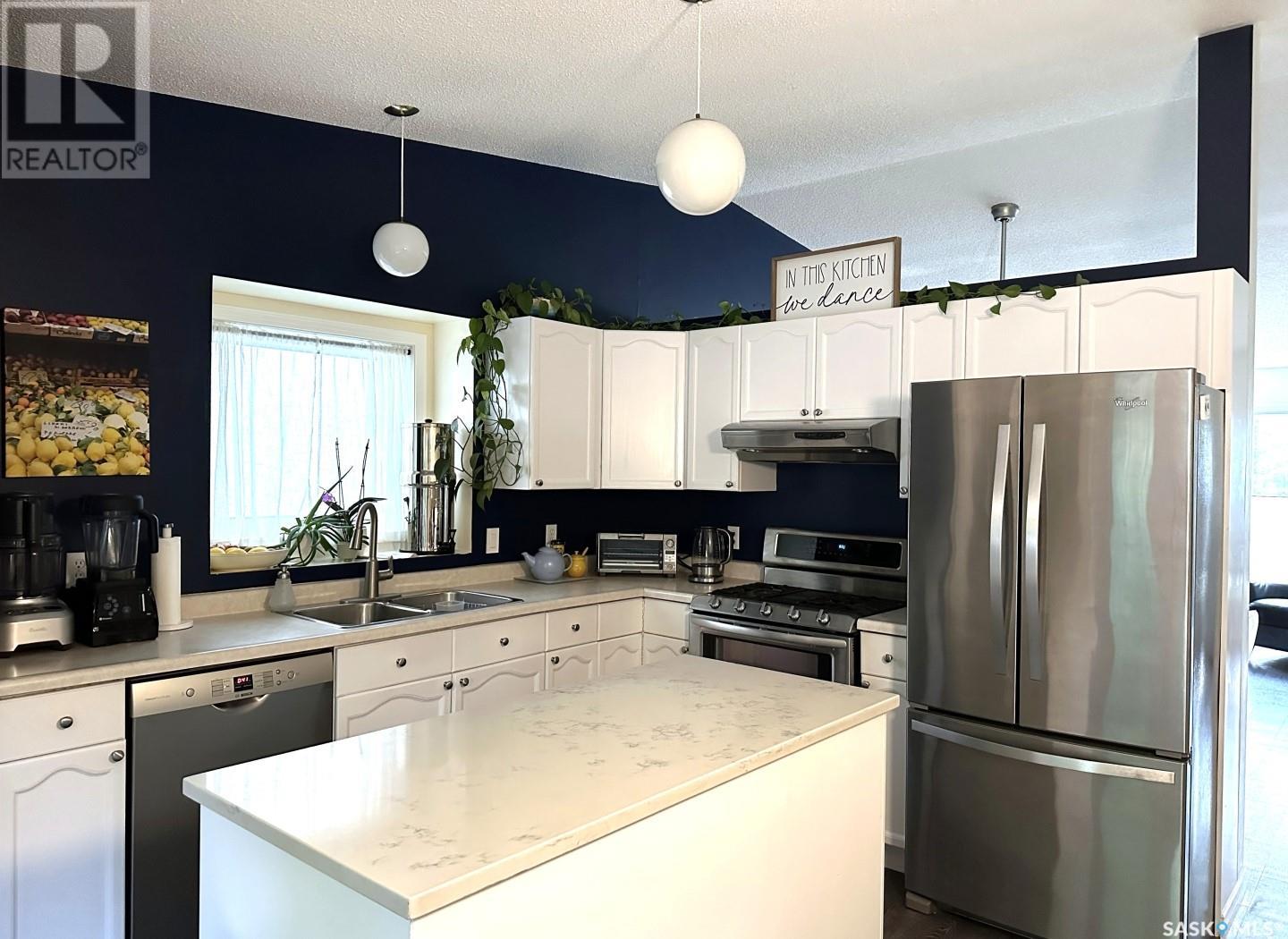 Property at 310 Coben CRESCENT image 4