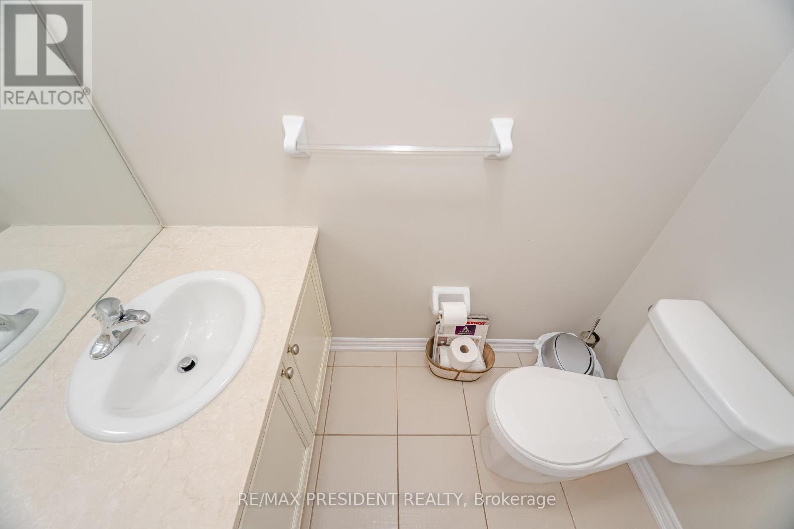 2530 Countryside Drive, Brampton, Ontario  L6R 3T4 - Photo 12 - W12254706