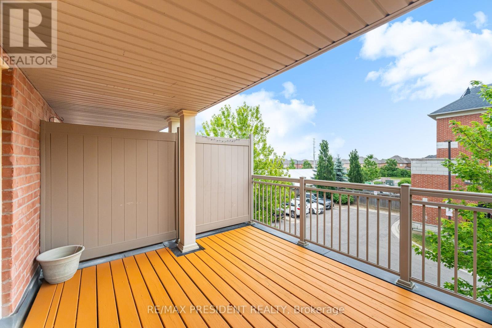 2530 Countryside Drive, Brampton, Ontario  L6R 3T4 - Photo 13 - W12254706