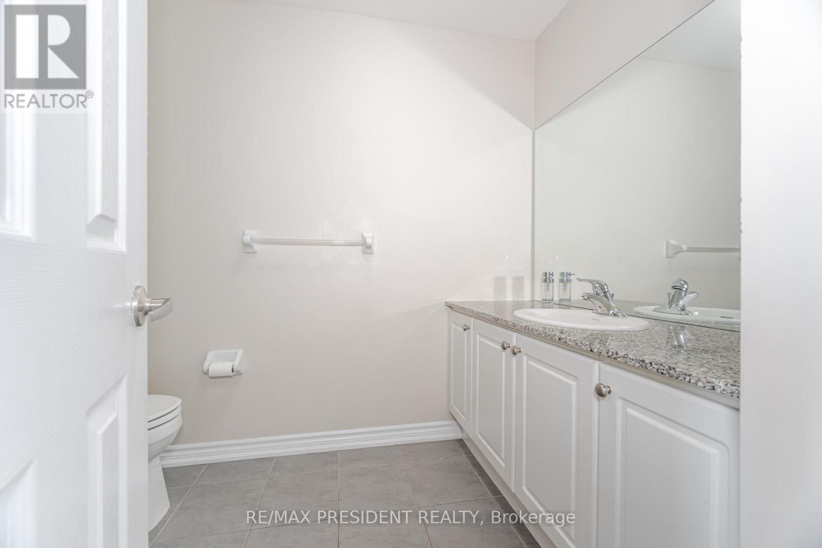 2530 Countryside Drive, Brampton, Ontario  L6R 3T4 - Photo 19 - W12254706