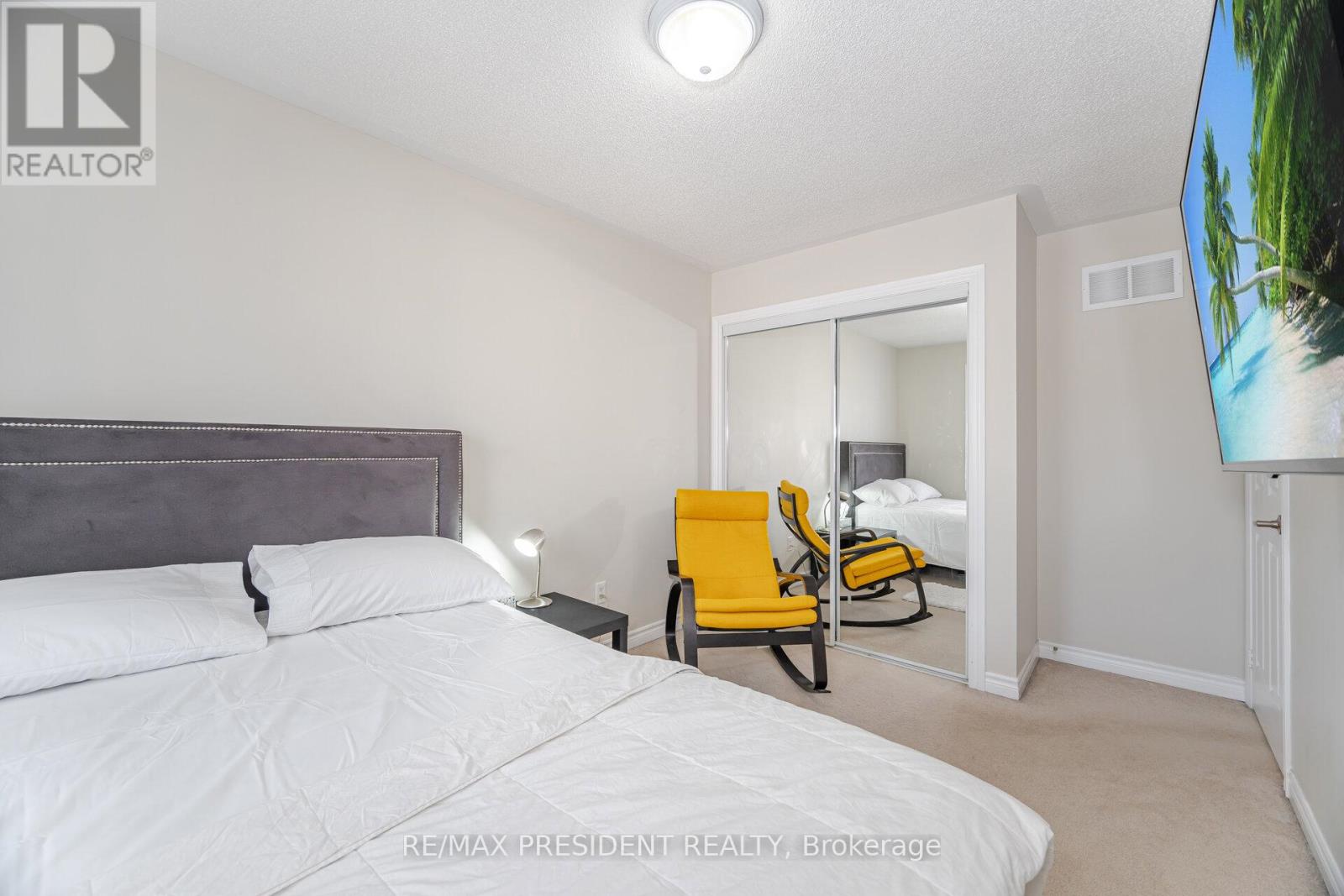 2530 Countryside Drive, Brampton, Ontario  L6R 3T4 - Photo 22 - W12254706