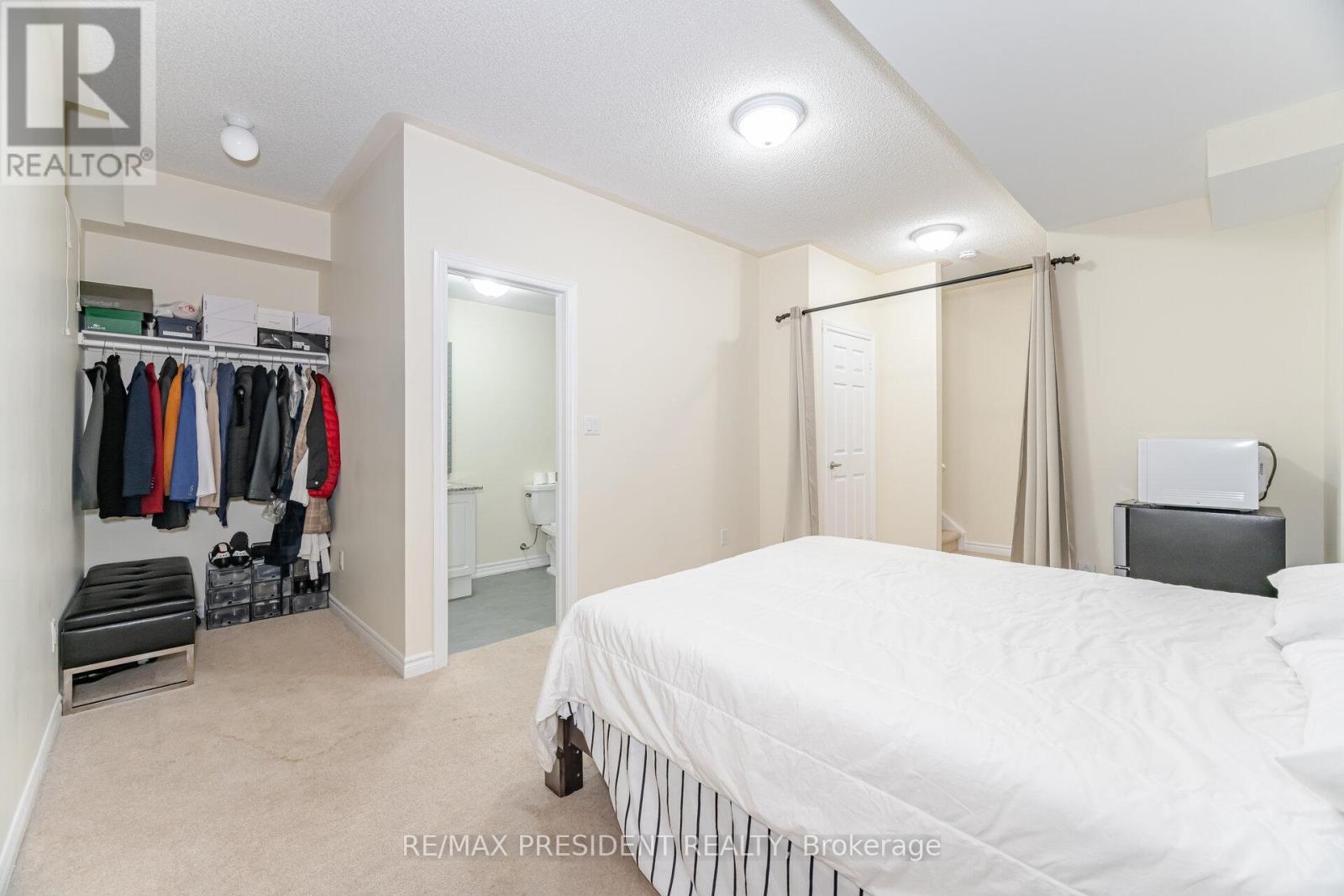 2530 Countryside Drive, Brampton, Ontario  L6R 3T4 - Photo 26 - W12254706