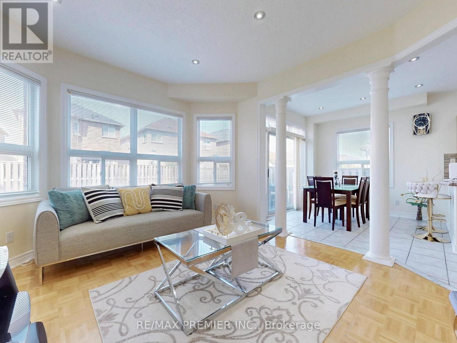 Property at 5869 YACHTSMAN CROSSING image 3
