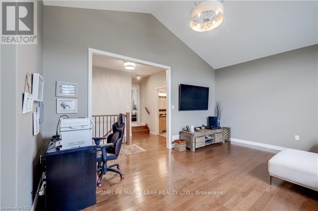 1285 Whetherfield Street, London North, Ontario  N6H 0E5 - Photo 13 - X12254699