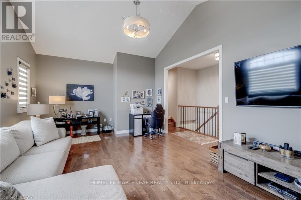 1285 Whetherfield Street, London North, Ontario  N6H 0E5 - Photo 4 - X12254699