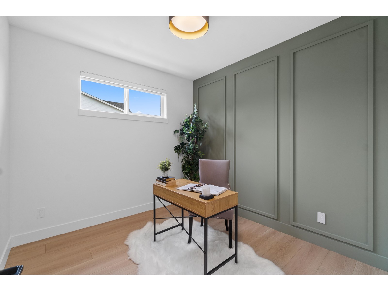 Property at 20993 83 AVENUE image 4