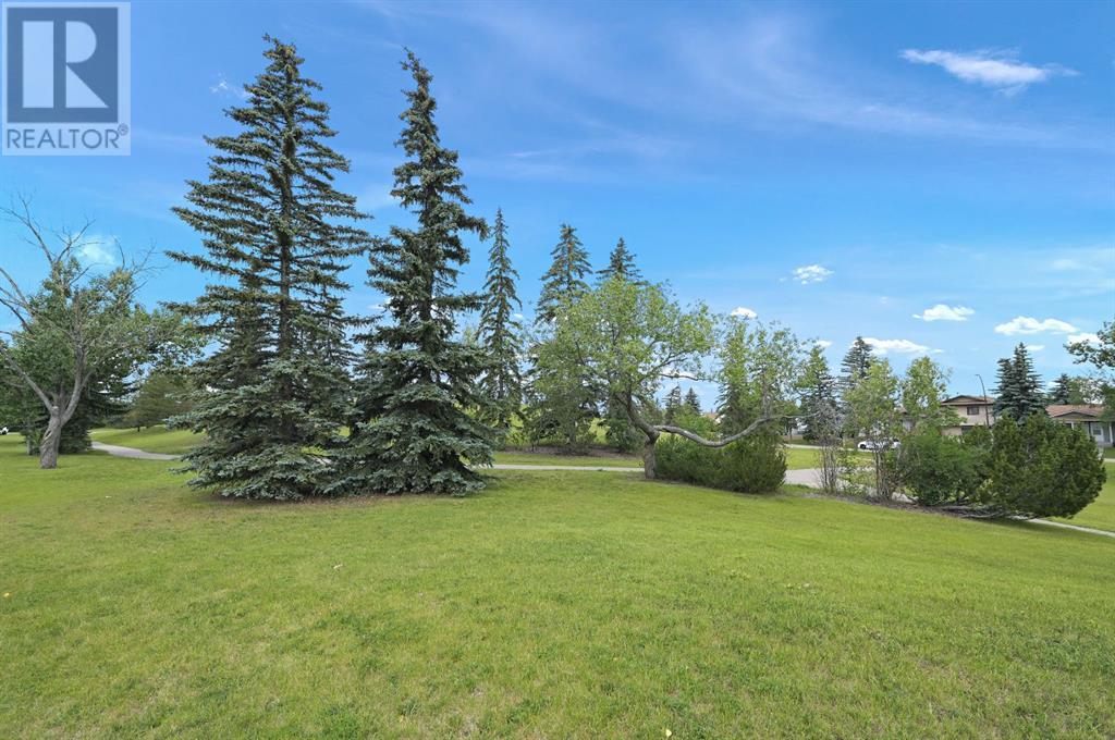 Property at 39 Erin Green Way SE image 4