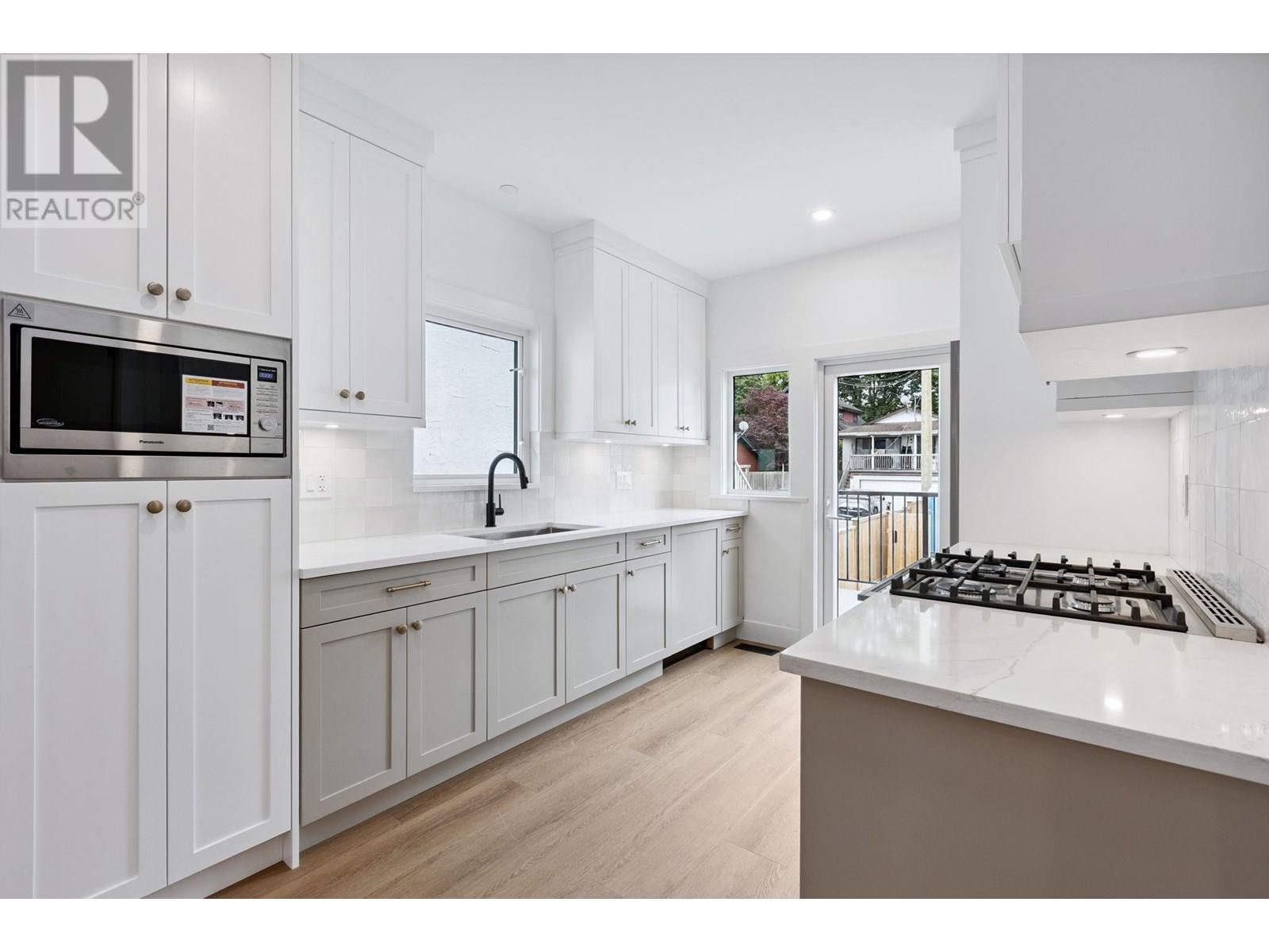 2530 Mcgill Street, Vancouver, British Columbia  V5K 1H1 - Photo 5 - R3021647