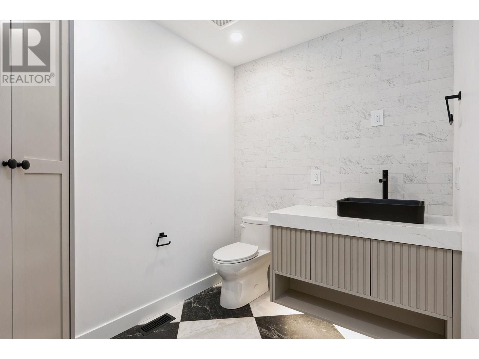 2530 Mcgill Street, Vancouver, British Columbia  V5K 1H1 - Photo 8 - R3021647