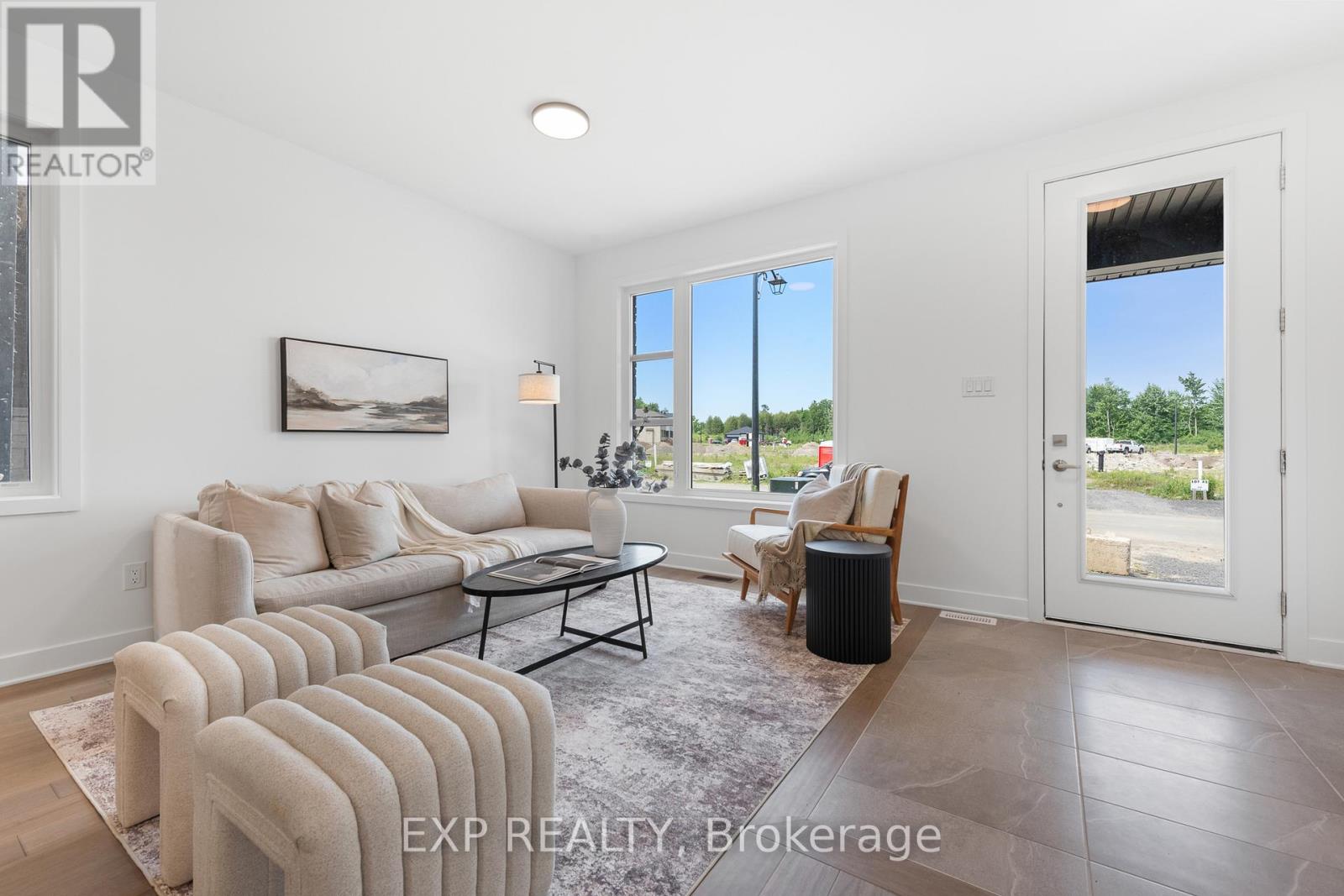 Property at 804 NINAATIK PLACE image 3