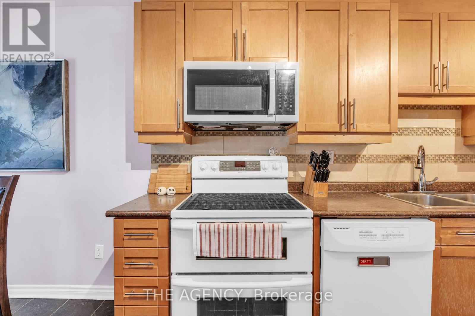 Property at 2203 MOUNTAIN GROVE AVENUE image 5