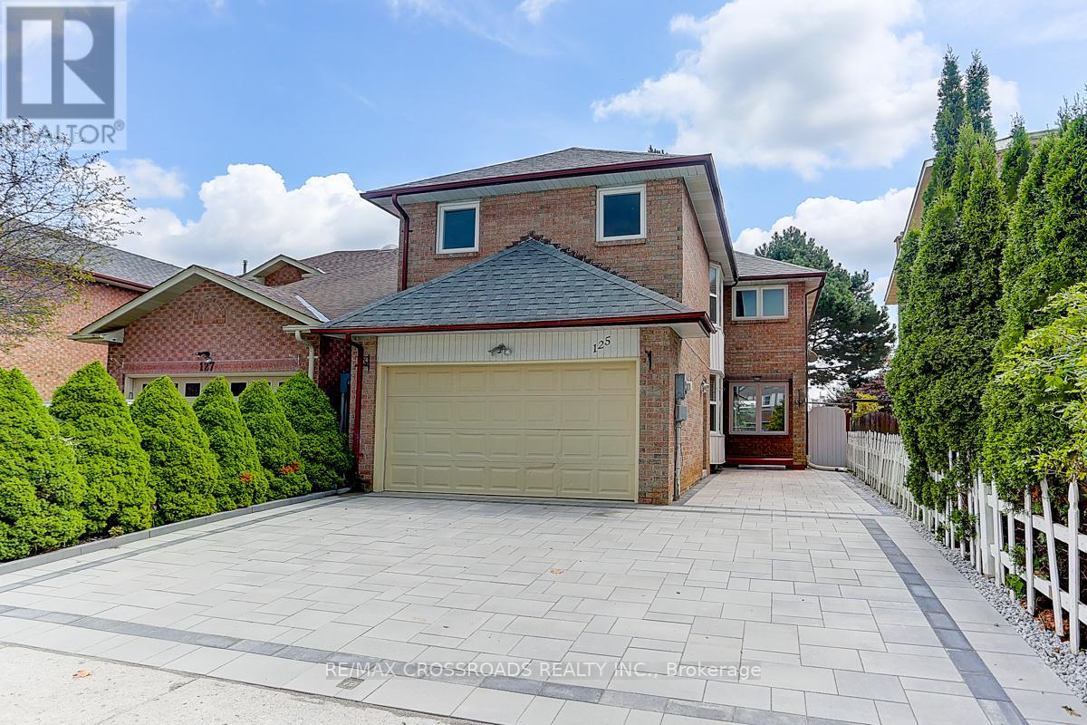 Property at 125 GREEN BUSH CRESCENT image 2
