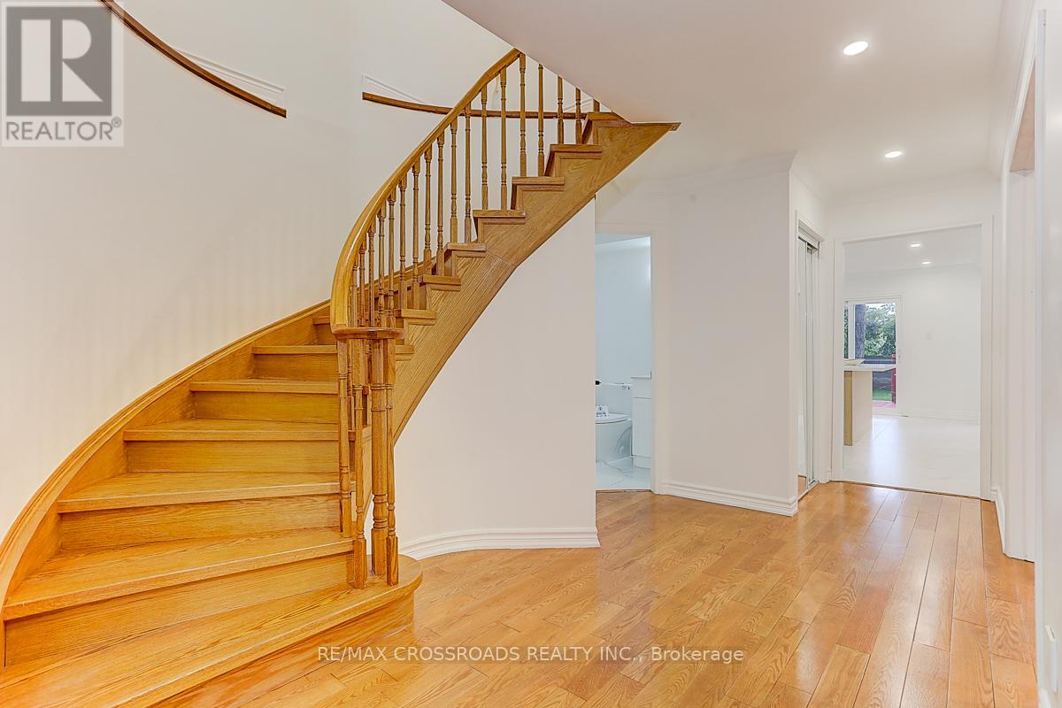 Property at 125 GREEN BUSH CRESCENT image 5