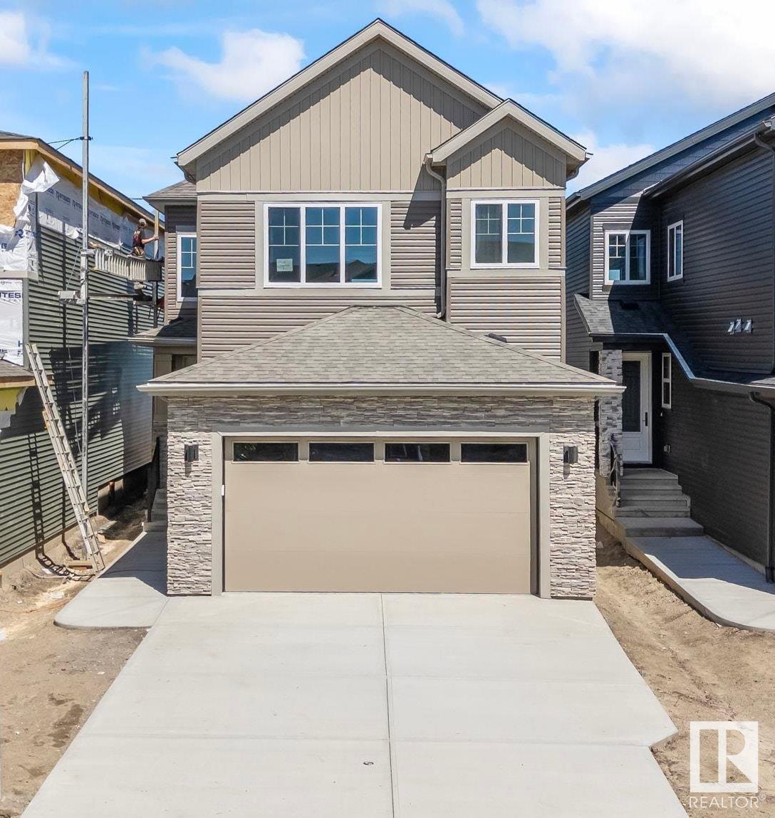 Property at 8 Edgefield WY image 1