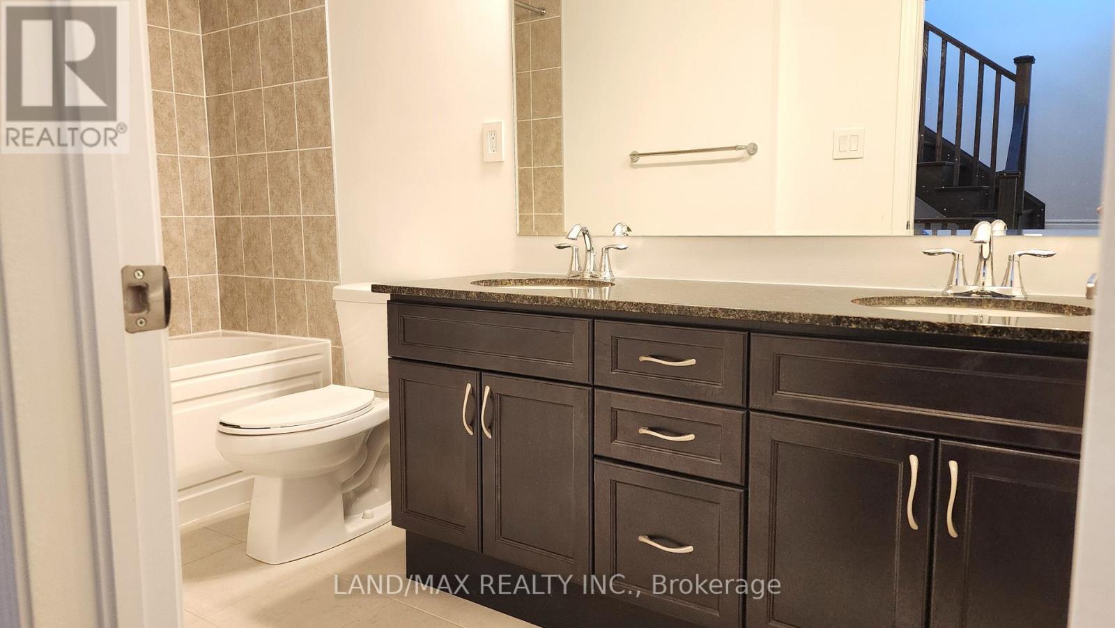 3112 William Cutmore Boulevard, Oakville, Ontario  L6H 7X1 - Photo 37 - W12254771