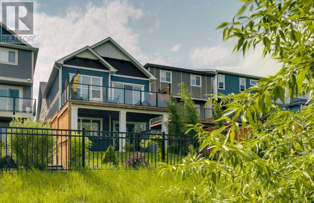 Property at 108 Cranbrook Gardens SE image 4