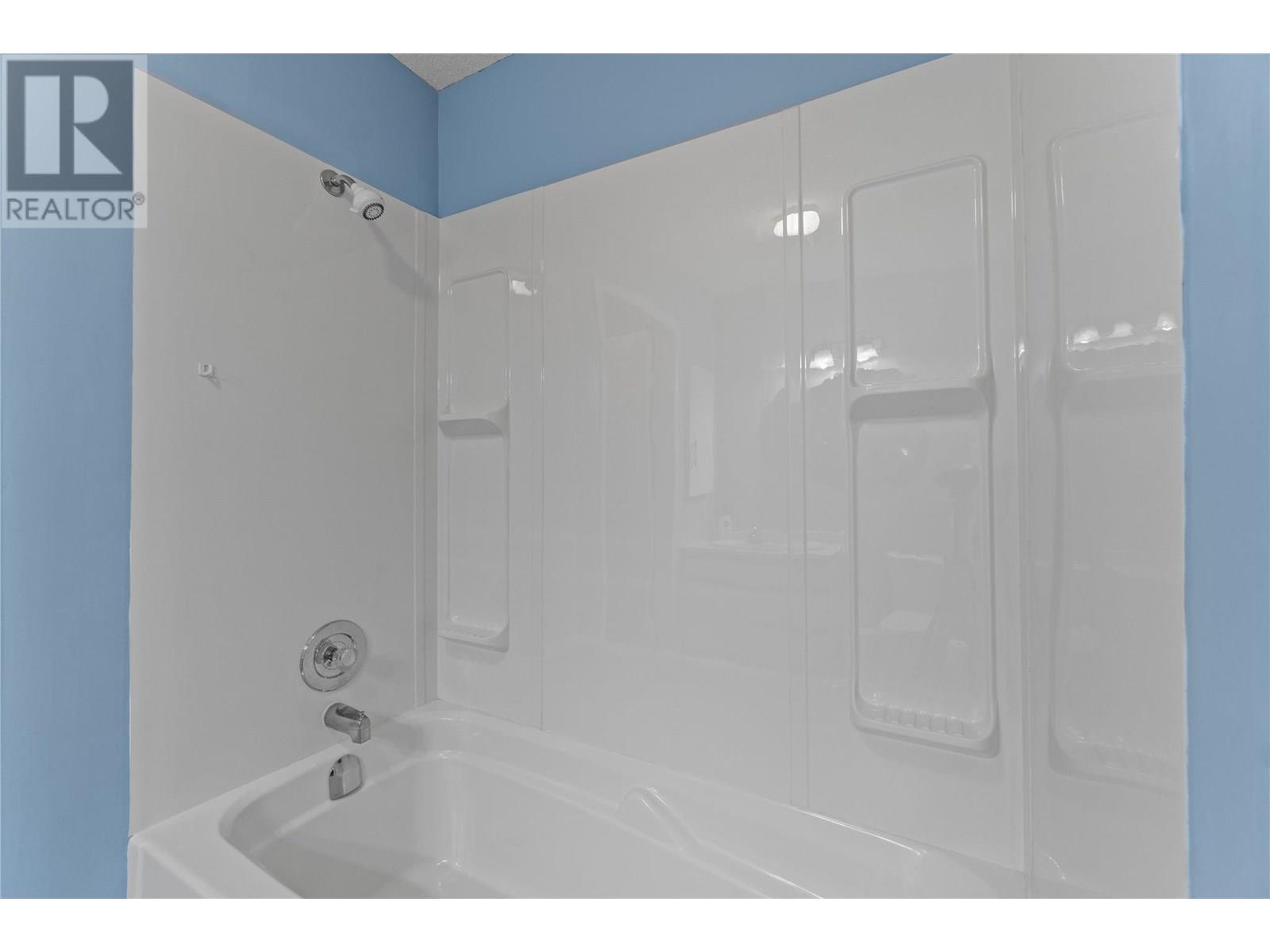 Property at 3906 Pleasant Valley Road Unit# 10 image 5