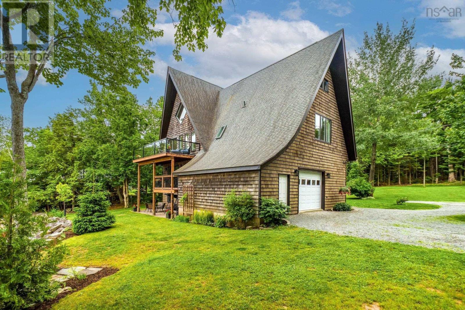 Property at 321 Kings Road image 3