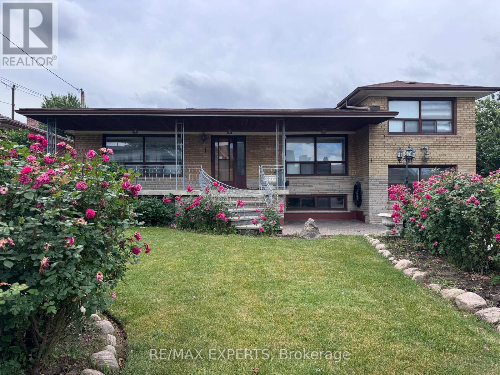 Property at 1 CRESTON ROAD image 2