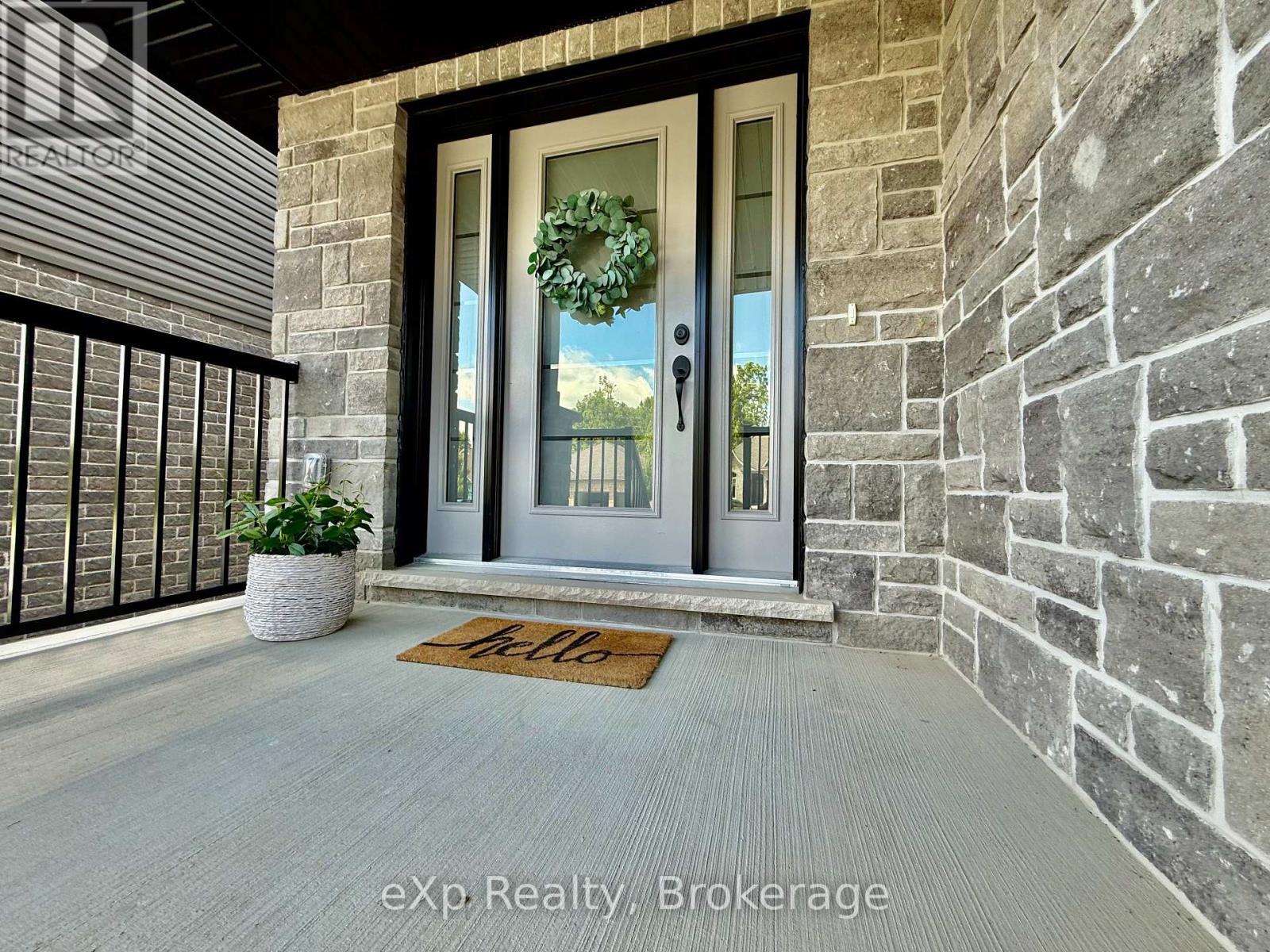 113 Second Street, Brockton, Ontario  N0G 2V0 - Photo 2 - X12254817