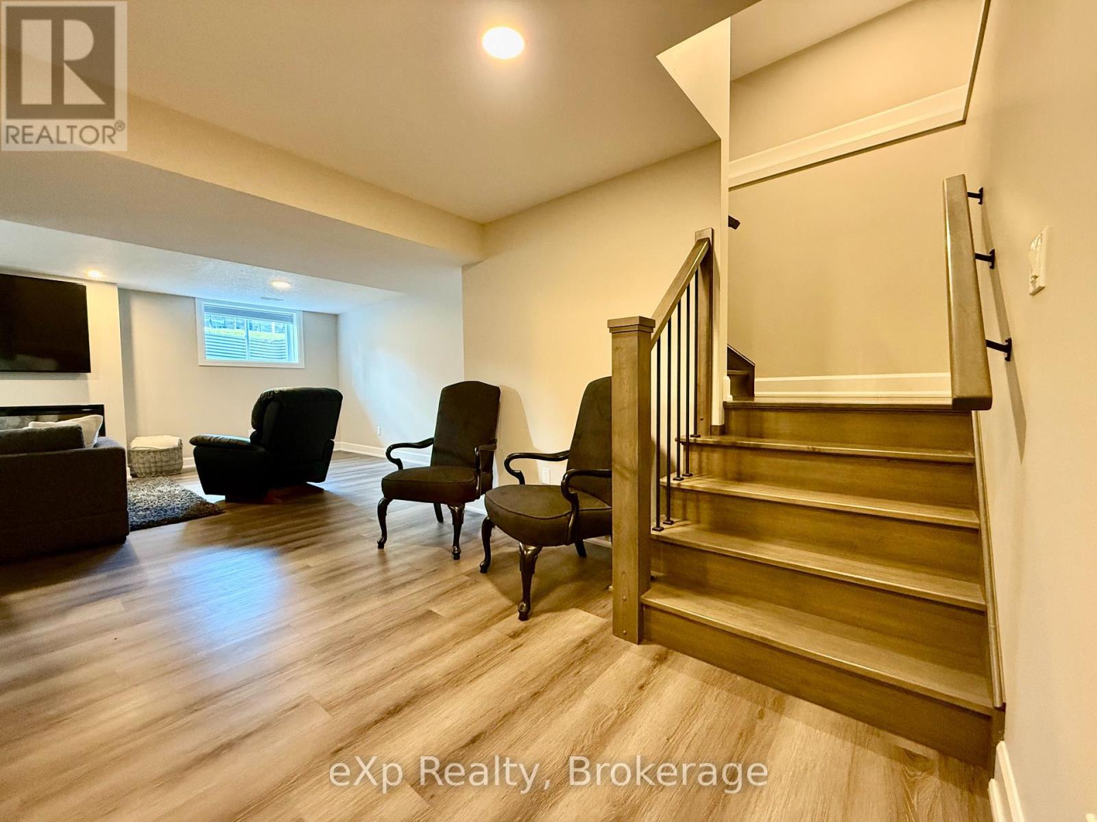 113 Second Street, Brockton, Ontario  N0G 2V0 - Photo 22 - X12254817