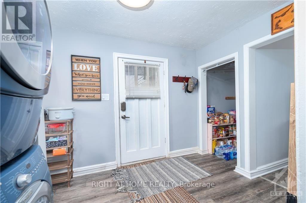 333 Levis Avenue, Ottawa, Ontario  K1L 6G9 - Photo 7 - X12254845