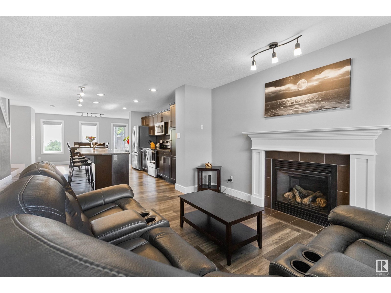 Property at 4276 SUMMERLAND DR image 5