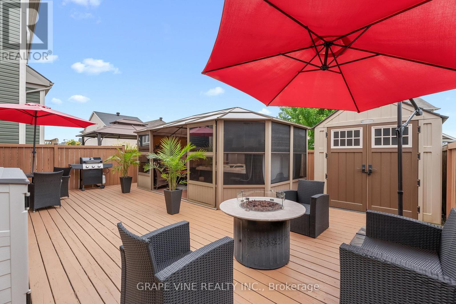 Property at 284 SUMMER DAYS WALK image 5