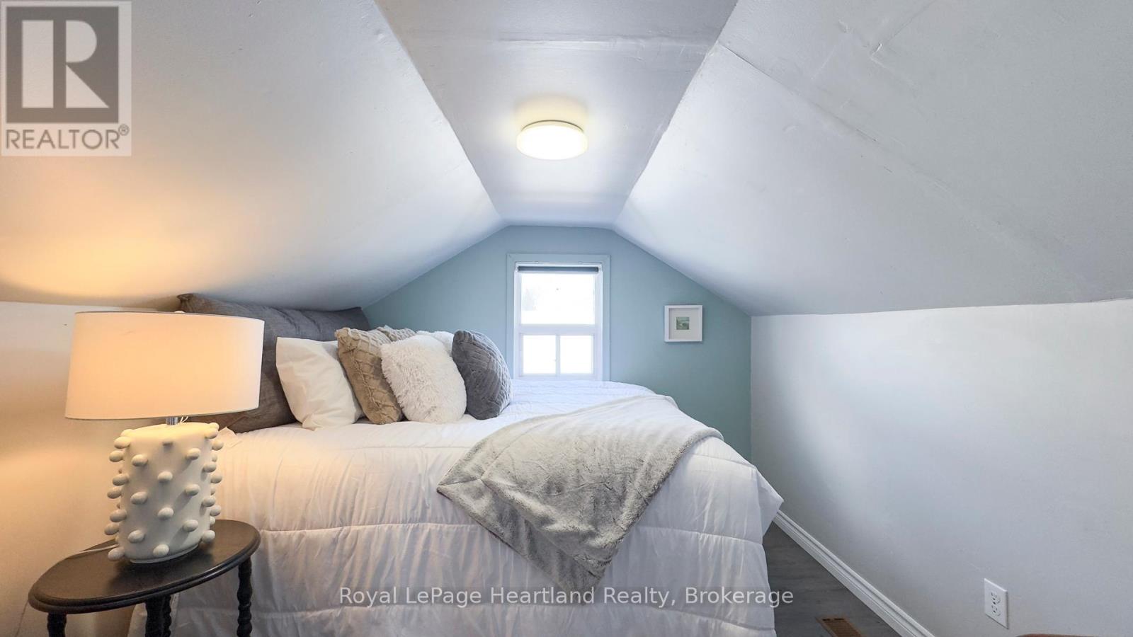 305 Mary Street, Goderich (Goderich (Town)), Ontario  N7A 3B3 - Photo 21 - X12254856