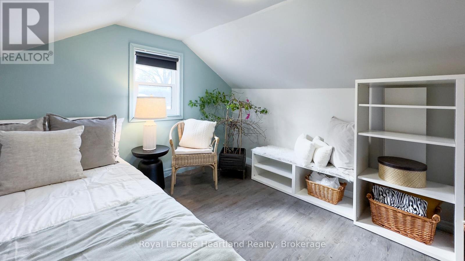 305 Mary Street, Goderich (Goderich (Town)), Ontario  N7A 3B3 - Photo 23 - X12254856